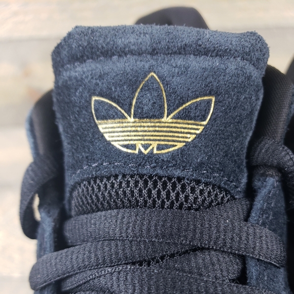 adidas Tyshawn Men's Skateboarding Casual Suede Shoes - Picture 6 of 10